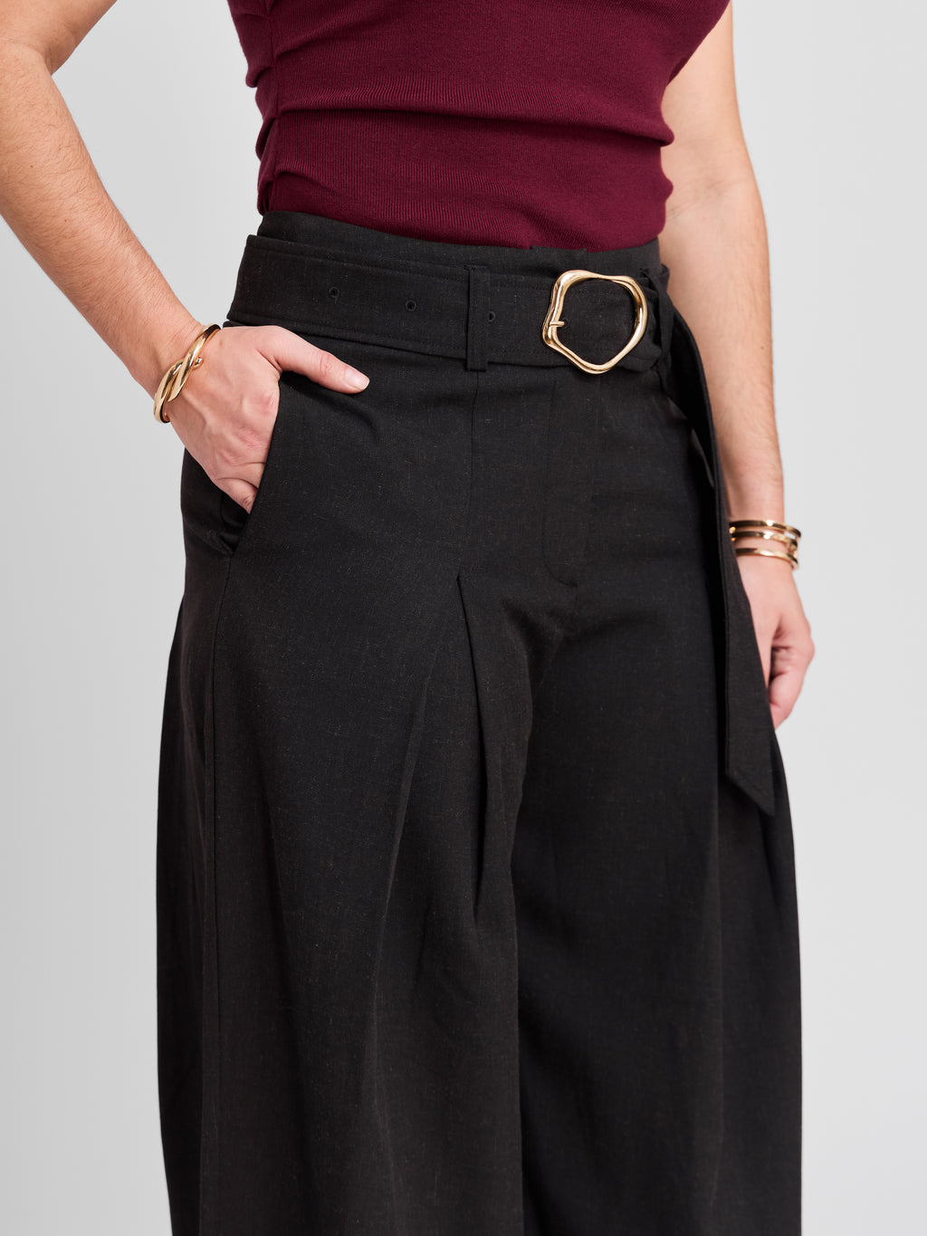 The Ultra Wide Leg Pleated Trousers